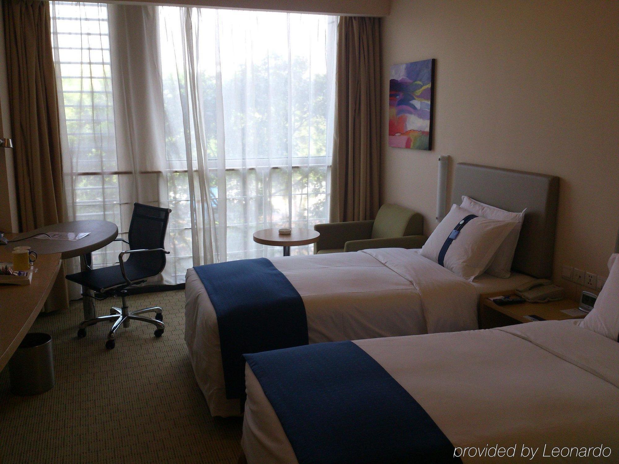 Express Meilong Hotel